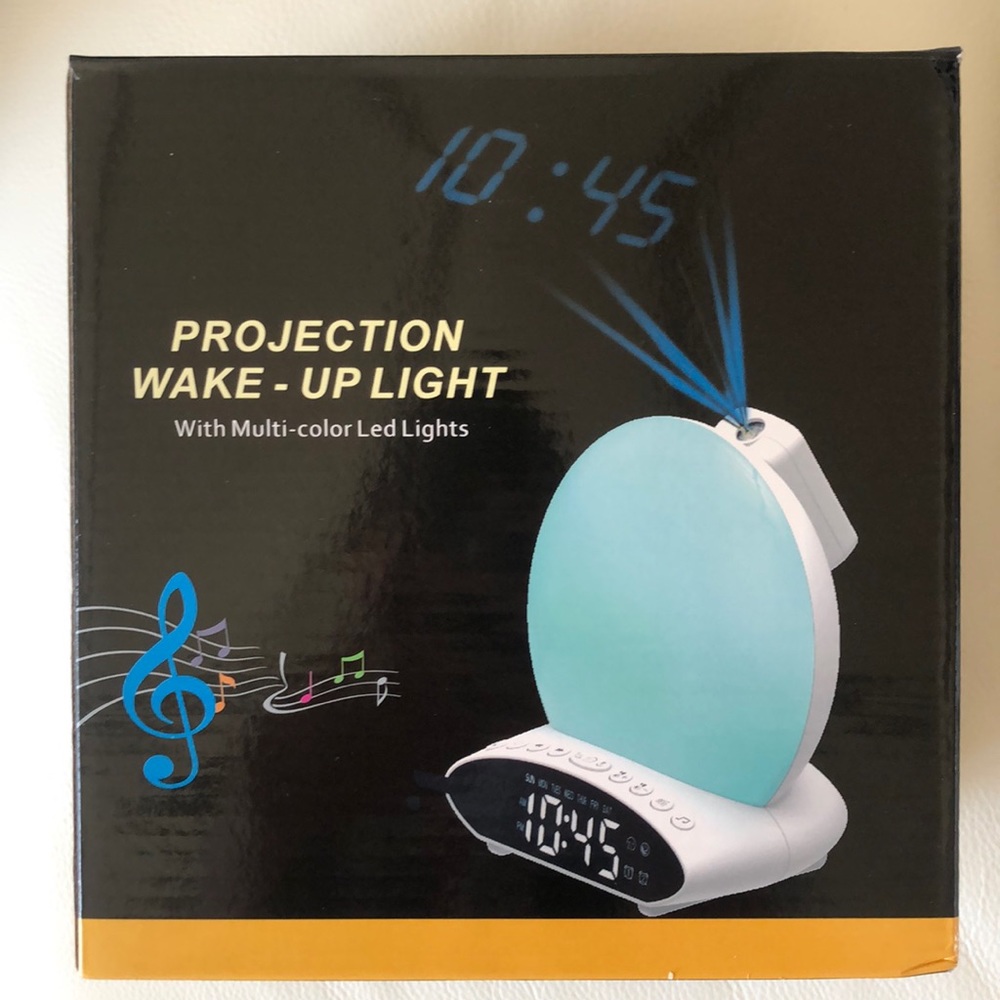 Alarm clock with projection